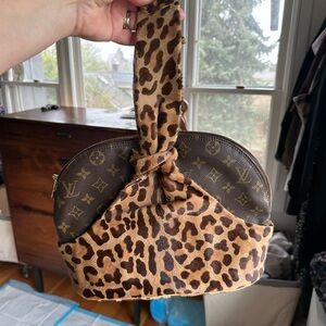 Louis Vuitton/alaia bag
